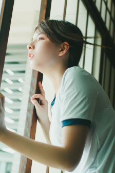 特黄把女人弄爽又大又粗